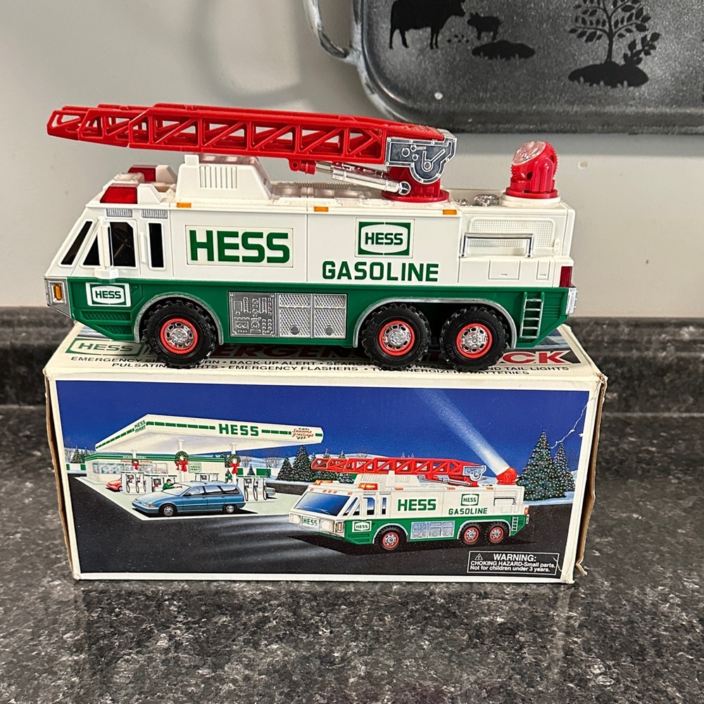 Hess Emergency Truck w/ Box Working Condition